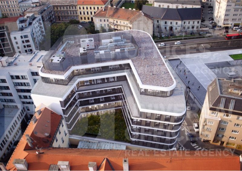 Uniq Staromestská