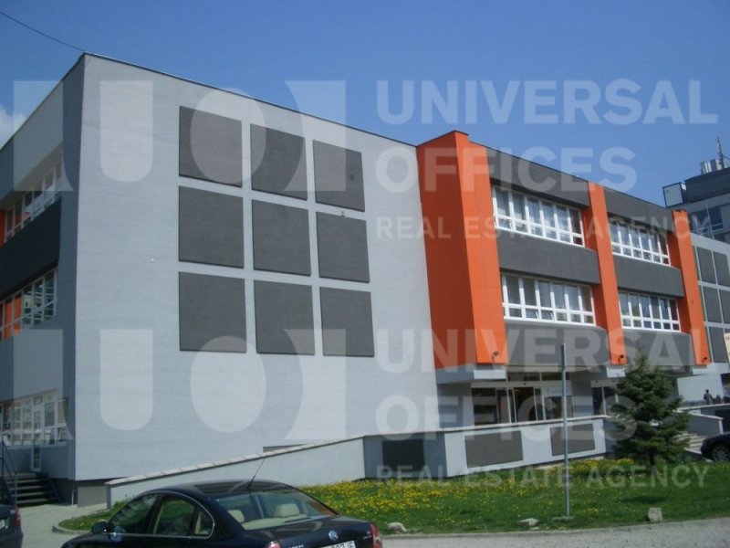 Administratívna budova Trenčianska
