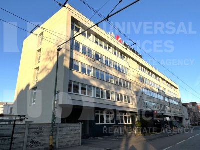 Administratívna budova Svätoplukova