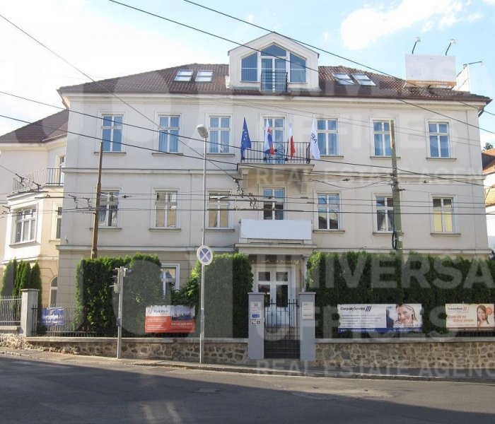 Administratívna budova Palisády - M