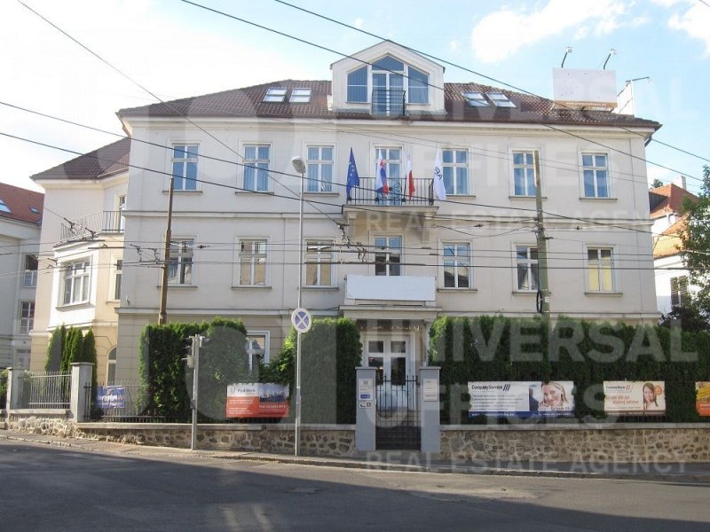 Administratívna budova Palisády - M